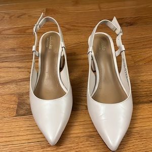 Clarks slingback pumps beige 2 3/4 inch heel